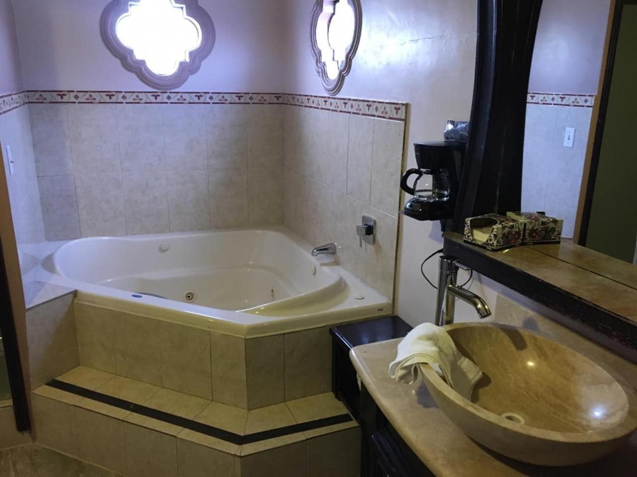 Maria Bonita Suites Agua Prieta Eksteriør billede